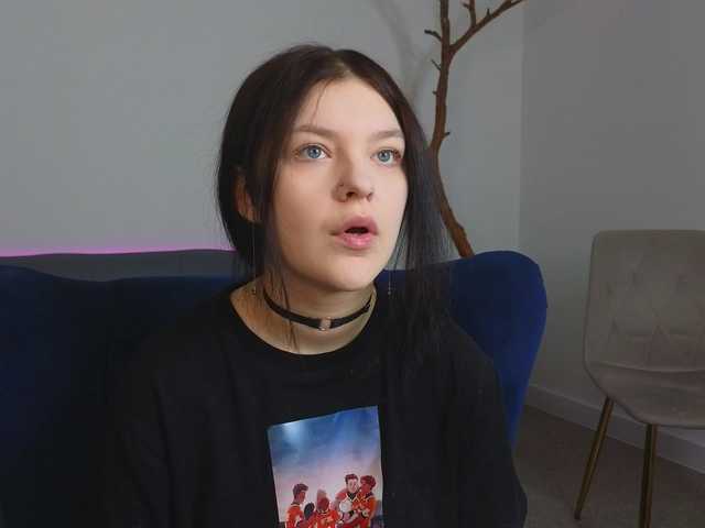 DeliaEffy's BongaCams show and profile