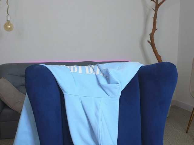 DeliaEffy's BongaCams show and profile