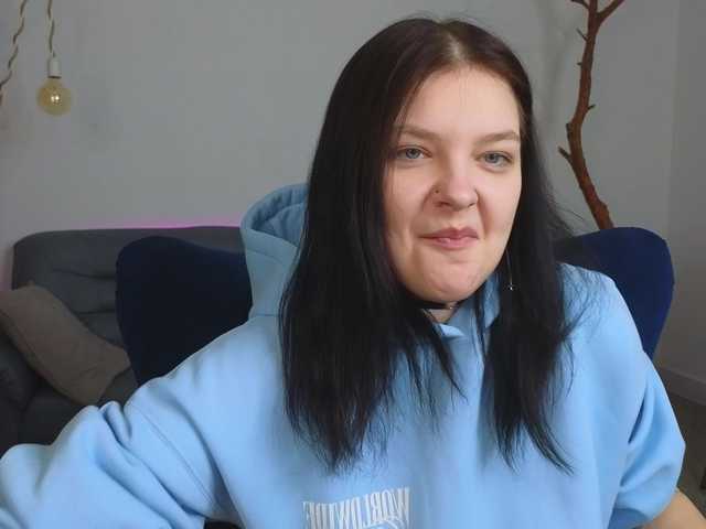 DeliaEffy's BongaCams show and profile