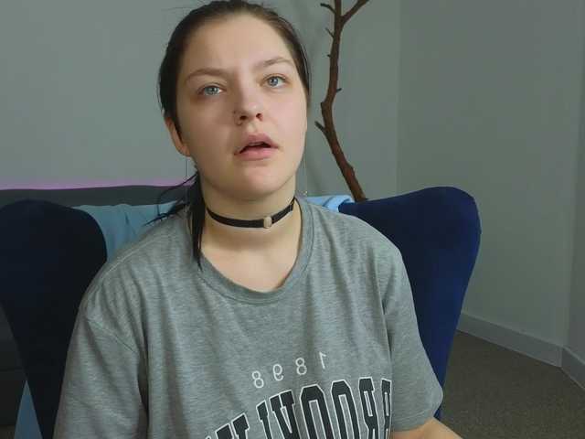 DeliaEffy's BongaCams show and profile