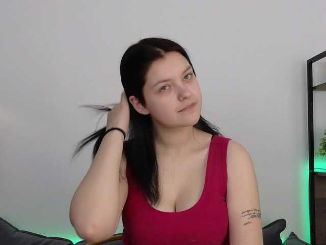 DeliaEffy's BongaCams show and profile