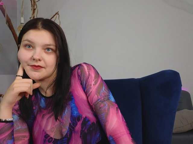 DeliaEffy's BongaCams show and profile