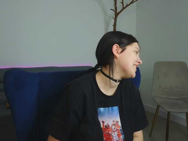 DeliaEffy's BongaCams show and profile