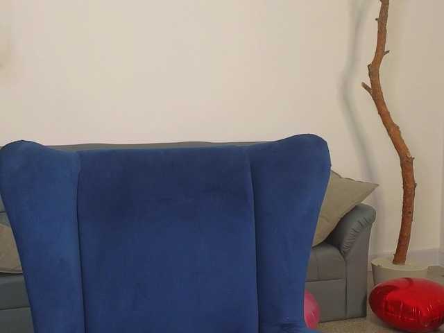 DeliaEffy's BongaCams show and profile