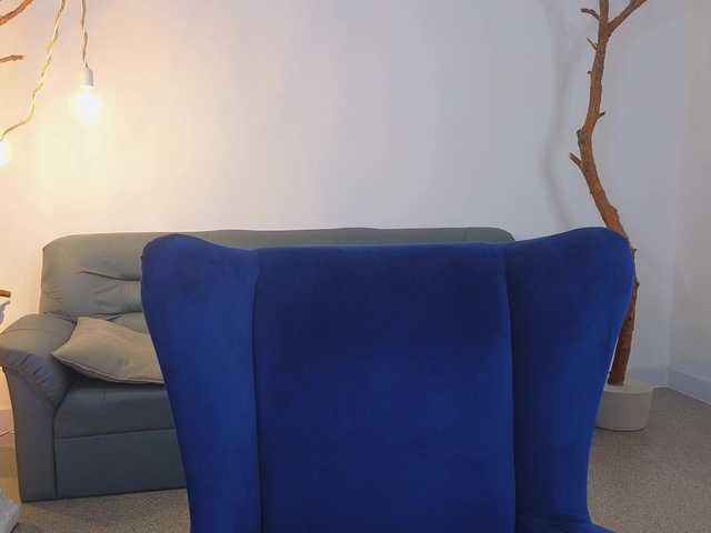 DeliaEffy's BongaCams show and profile