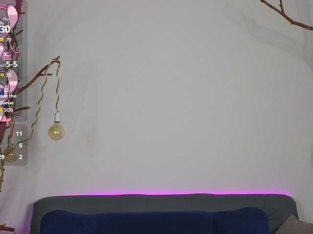 DeliaEffy's BongaCams show and profile