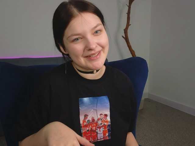 DeliaEffy's BongaCams show and profile