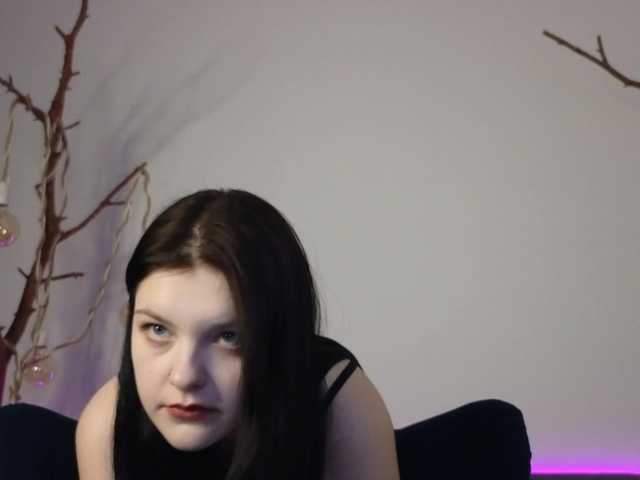 DeliaEffy's BongaCams show and profile