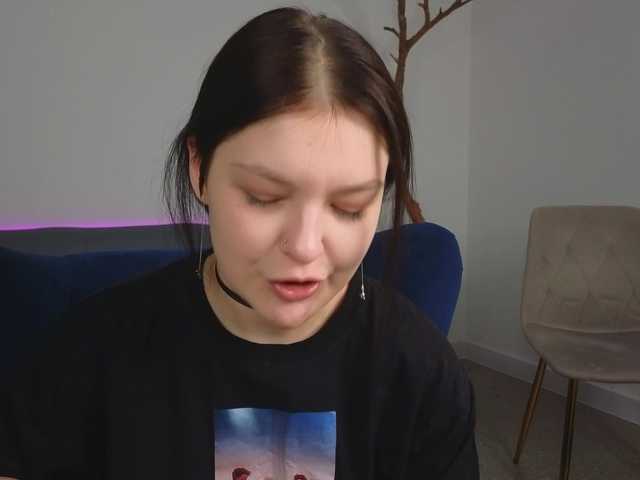 DeliaEffy's BongaCams show and profile