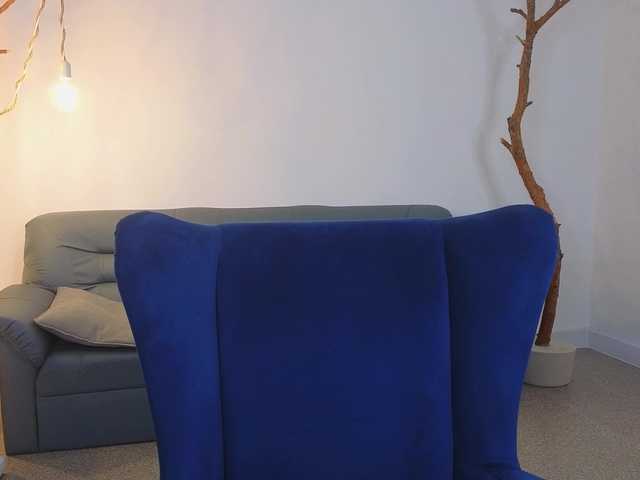 DeliaEffy's BongaCams show and profile