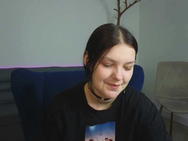 DeliaEffy's BongaCams show and profile