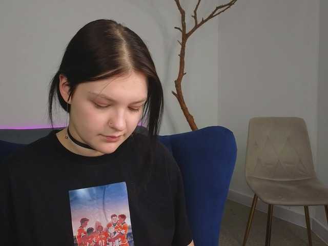 DeliaEffy's BongaCams show and profile