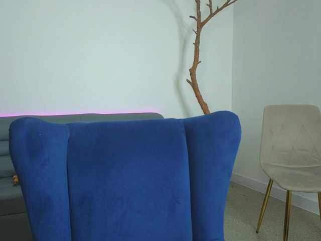 DeliaEffy's BongaCams show and profile