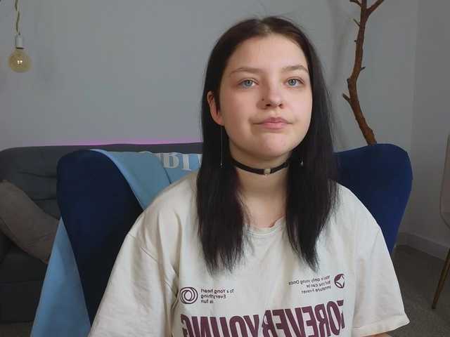 DeliaEffy's BongaCams show and profile