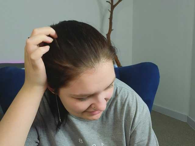 DeliaEffy live cam profile