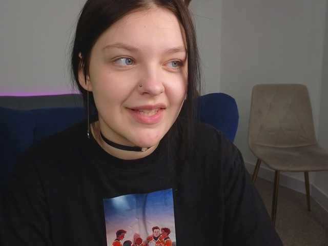 DeliaEffy's BongaCams show and profile