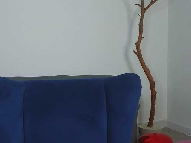 DeliaEffy's BongaCams show and profile