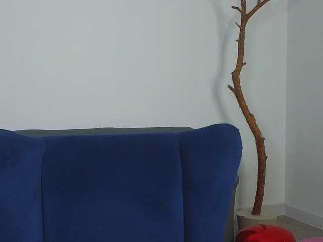 DeliaEffy's BongaCams show and profile