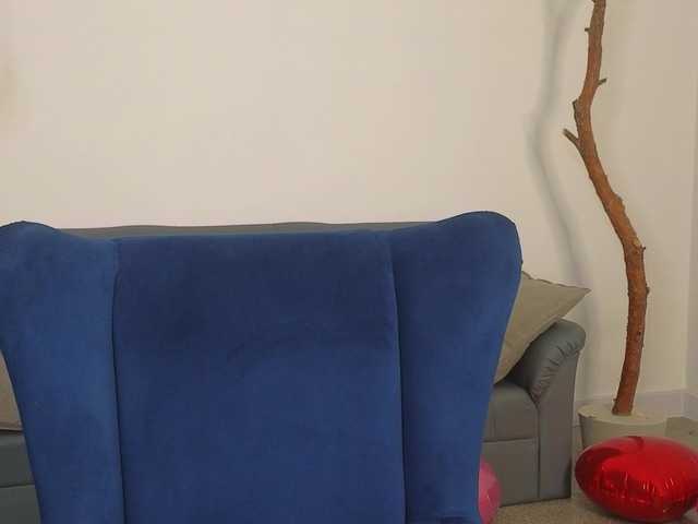 DeliaEffy's BongaCams show and profile