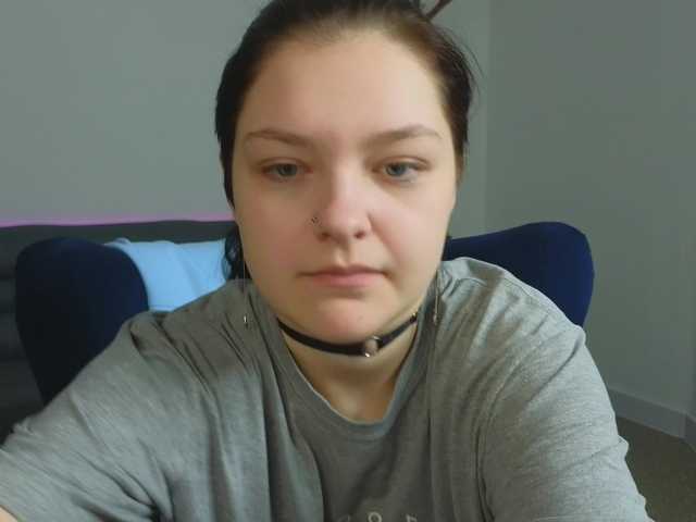 DeliaEffy's BongaCams show and profile