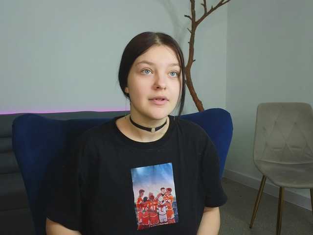 DeliaEffy's BongaCams show and profile