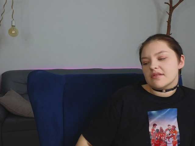 DeliaEffy's BongaCams show and profile