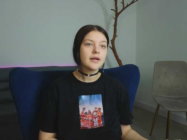 DeliaEffy's BongaCams show and profile