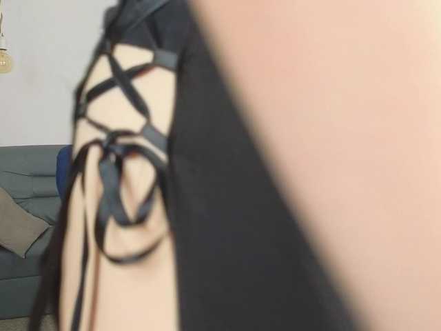 DeliaEffy's BongaCams show and profile