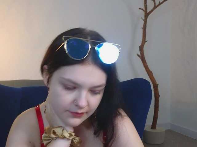 DeliaEffy's BongaCams show and profile