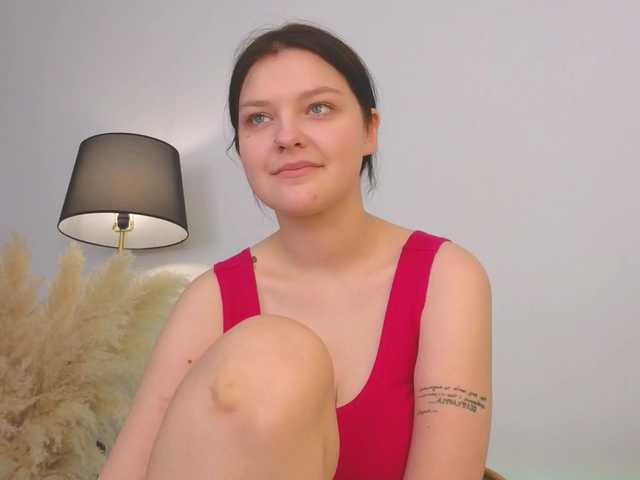 DeliaEffy's BongaCams show and profile