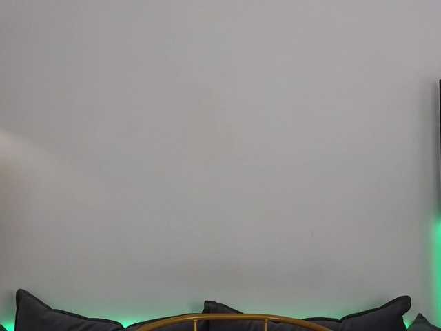 DeliaEffy's BongaCams show and profile