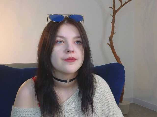 DeliaEffy's BongaCams show and profile
