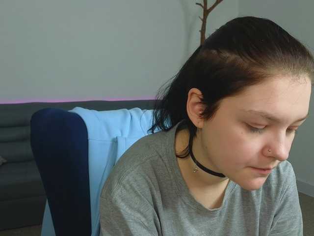 DeliaEffy's BongaCams show and profile