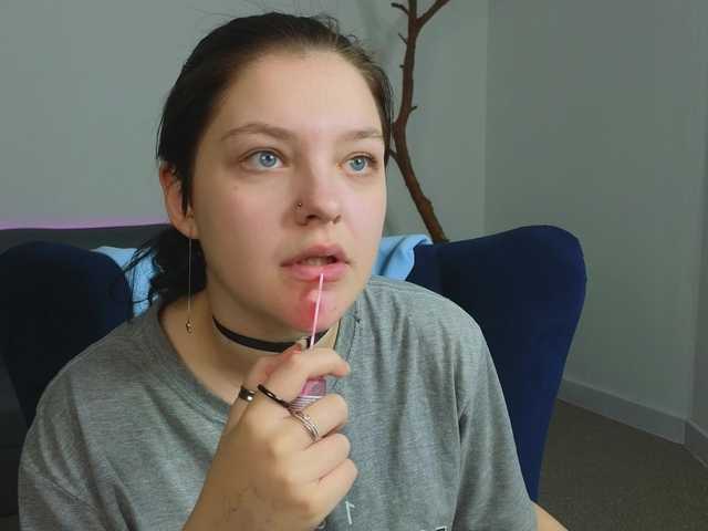 DeliaEffy's BongaCams show and profile