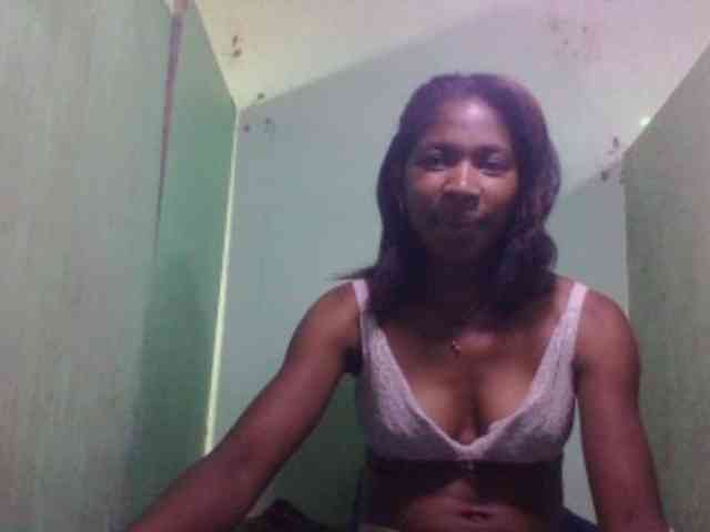 Raissa-Suan webcam