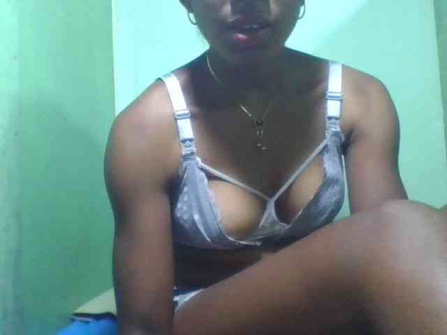 live cam 2 cam Raissa-Suan