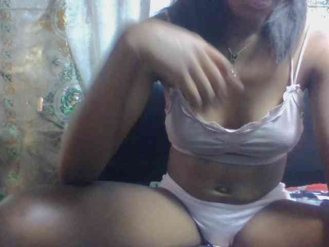 Raissa-Suan webcam