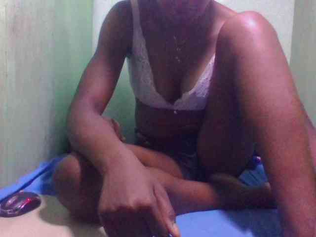 Raissa-Suan Live Webcam on BongaCams