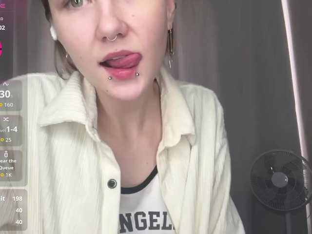 CharitySimas's BongaCams show and profile