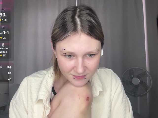 CharitySimas's BongaCams show and profile