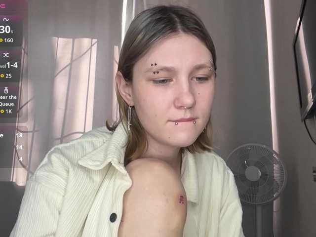 CharitySimas's BongaCams show and profile