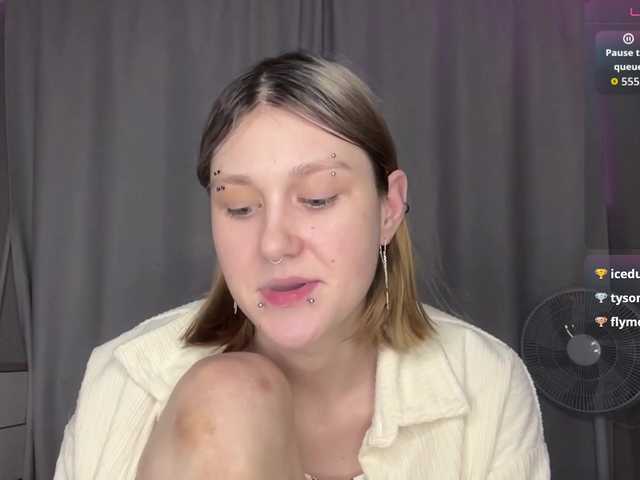 CharitySimas's BongaCams show and profile