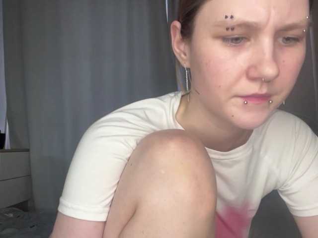 CharitySimas live cam profile