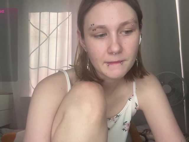 CharitySimas's BongaCams show and profile