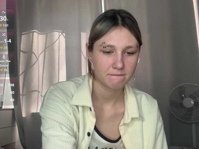 CharitySimas's BongaCams show and profile