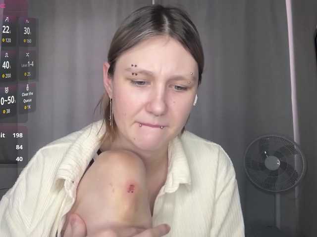 CharitySimas's BongaCams show and profile