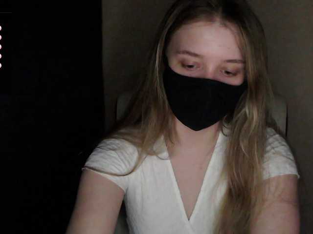 le modèle katydaisy est en webcam porno dans un show sur le site bongacams, il possède les tags suivants: White/Caucasian,Blonde,Shaved