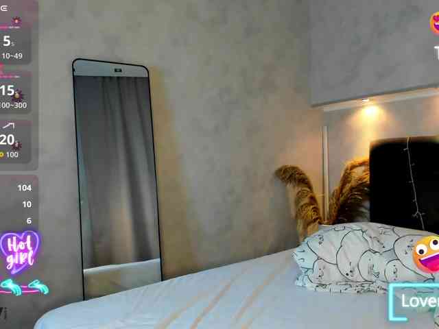 Emily-Lews Live Webcam on BongaCams