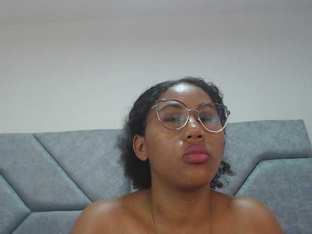 SofiaDelMar's BongaCams show and profile