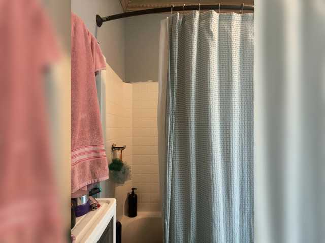 pixieXXluxe's BongaCams show and profile